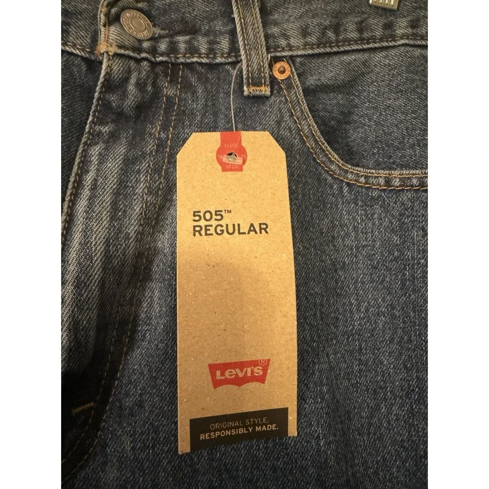 Levi's 36x30 Men 505 100% Cotton Regular Fit Straight Leg Zip Fly Jeans  NWT